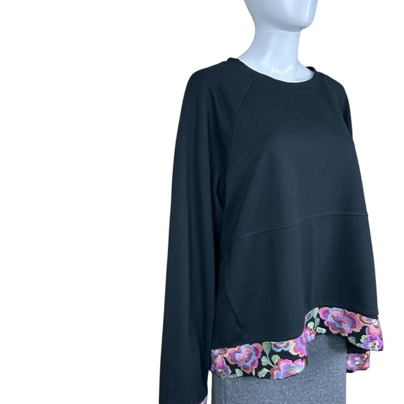 Johnny Was Bee Active Long Sleeve Crew Embroidered Pullover Top Size XXL 2X Boho - Picture 3 of 16